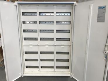 Hager Verteilerschrank mit 3x Verteiler ZU37KS, ZB33S
